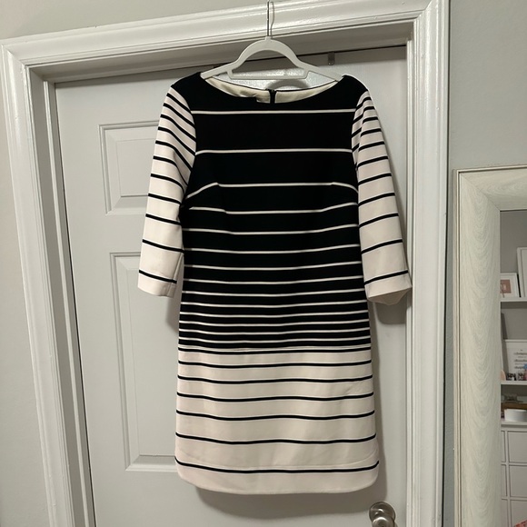 Donna Morgan Dresses & Skirts - Donna Morgan 10 Dress